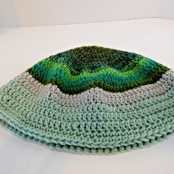 Green Skull Cap Striped Green St Patricks Hat Handmade Crochet Knit USA New OS - Picture 6 of 6